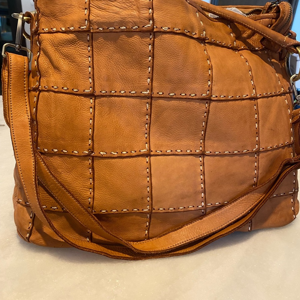 Sundance Saddle leather tote made in Italy. New never carried.